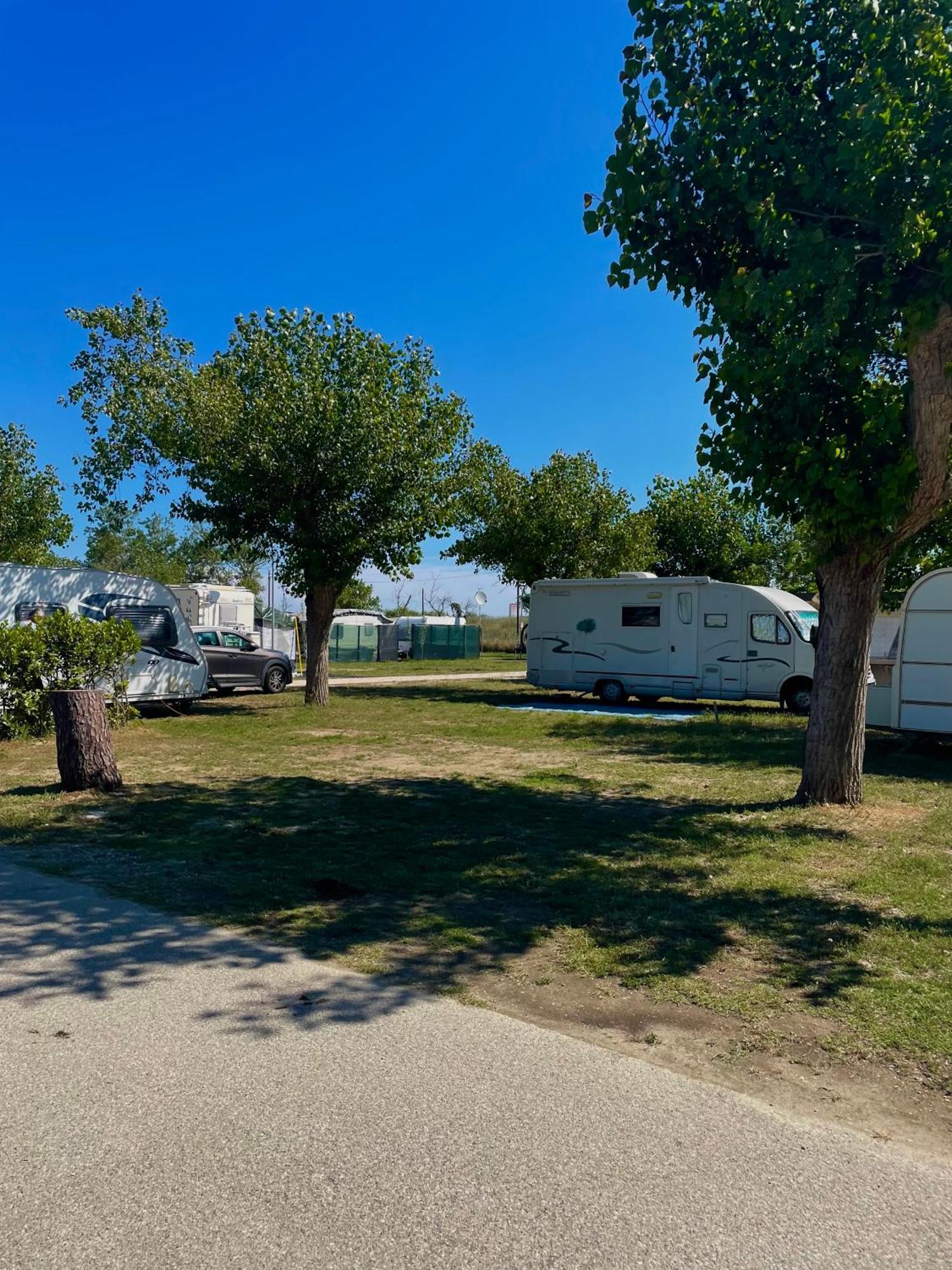 Camping Village Lido Di Classe Extérieur photo